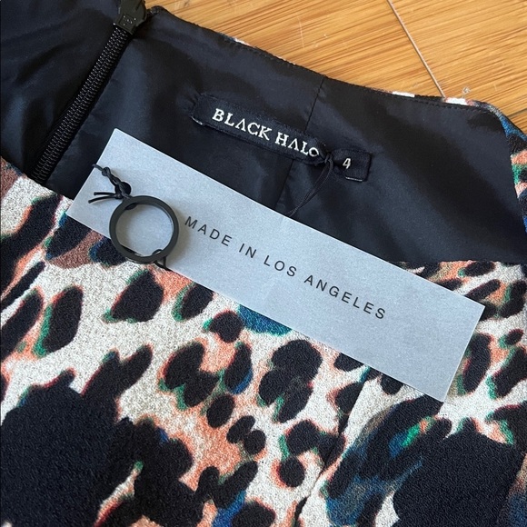 NWT Black Halo Marissa Leopard Print Boat Neck Crepe Sheath Dress Women's Size 4 - Picture 2 of 7